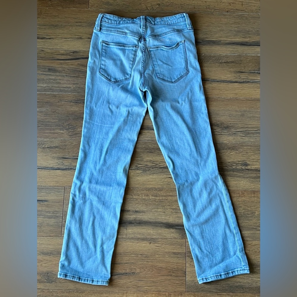 Universal Thread Relaxed Jeans - Picture 3 of 4